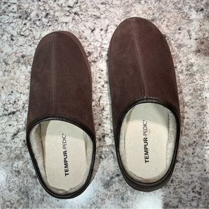 TEMPUR-PEDIC house slipper. New, never worn. Size 10.5